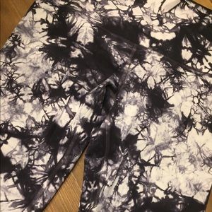 Lululemon high rise wunder under 10